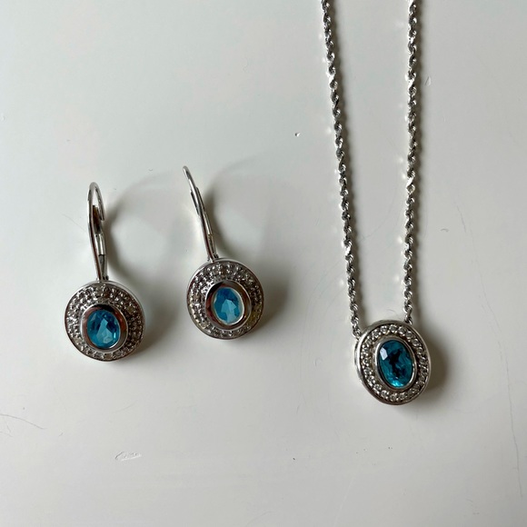 Ippolita Jewelry - IPPOLITA Necklace & earrings with blue topaz center surrounded by mini diamonds